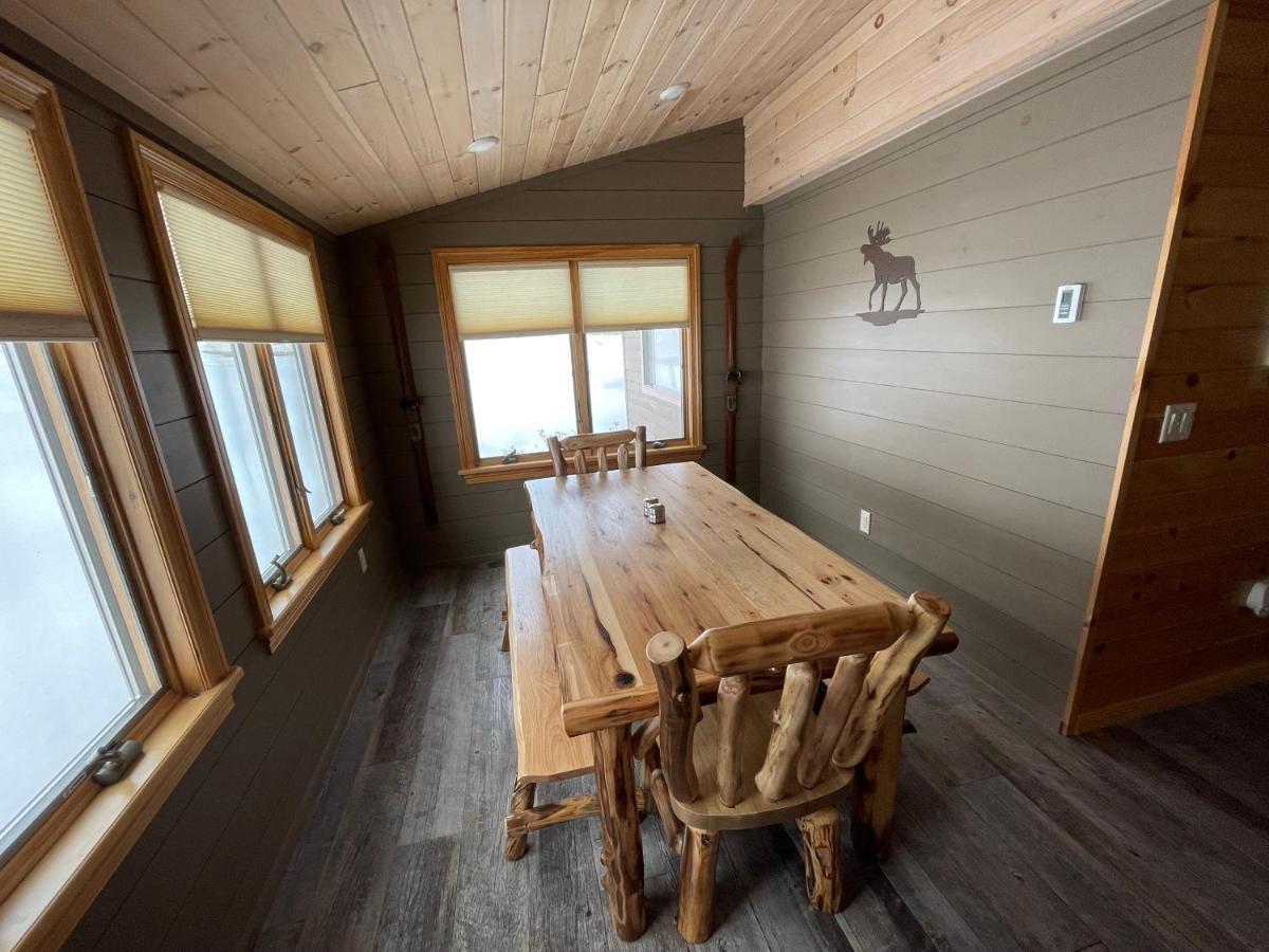 Hotel Adirondack Lake Cabins Indian Lake Zewnętrze zdjęcie