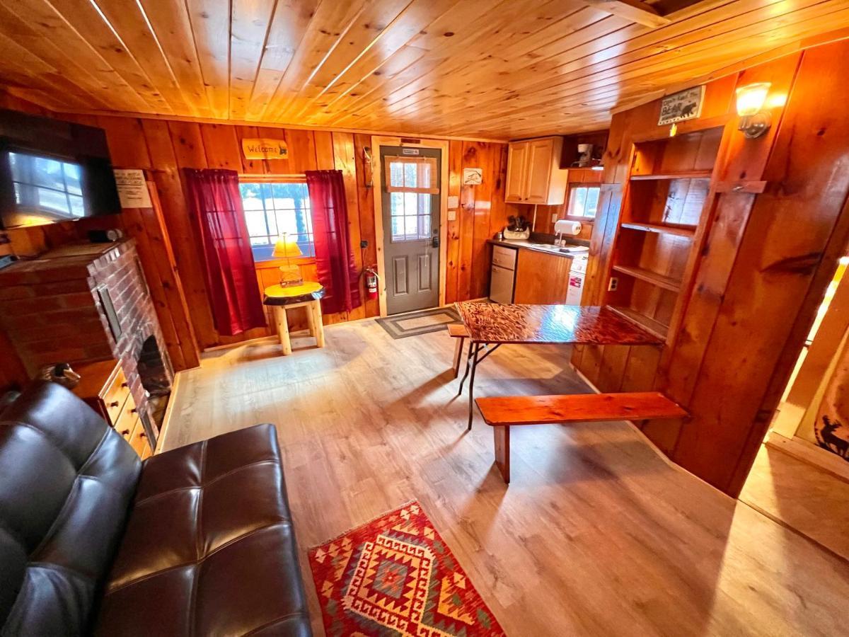 Hotel Adirondack Lake Cabins Indian Lake Zewnętrze zdjęcie