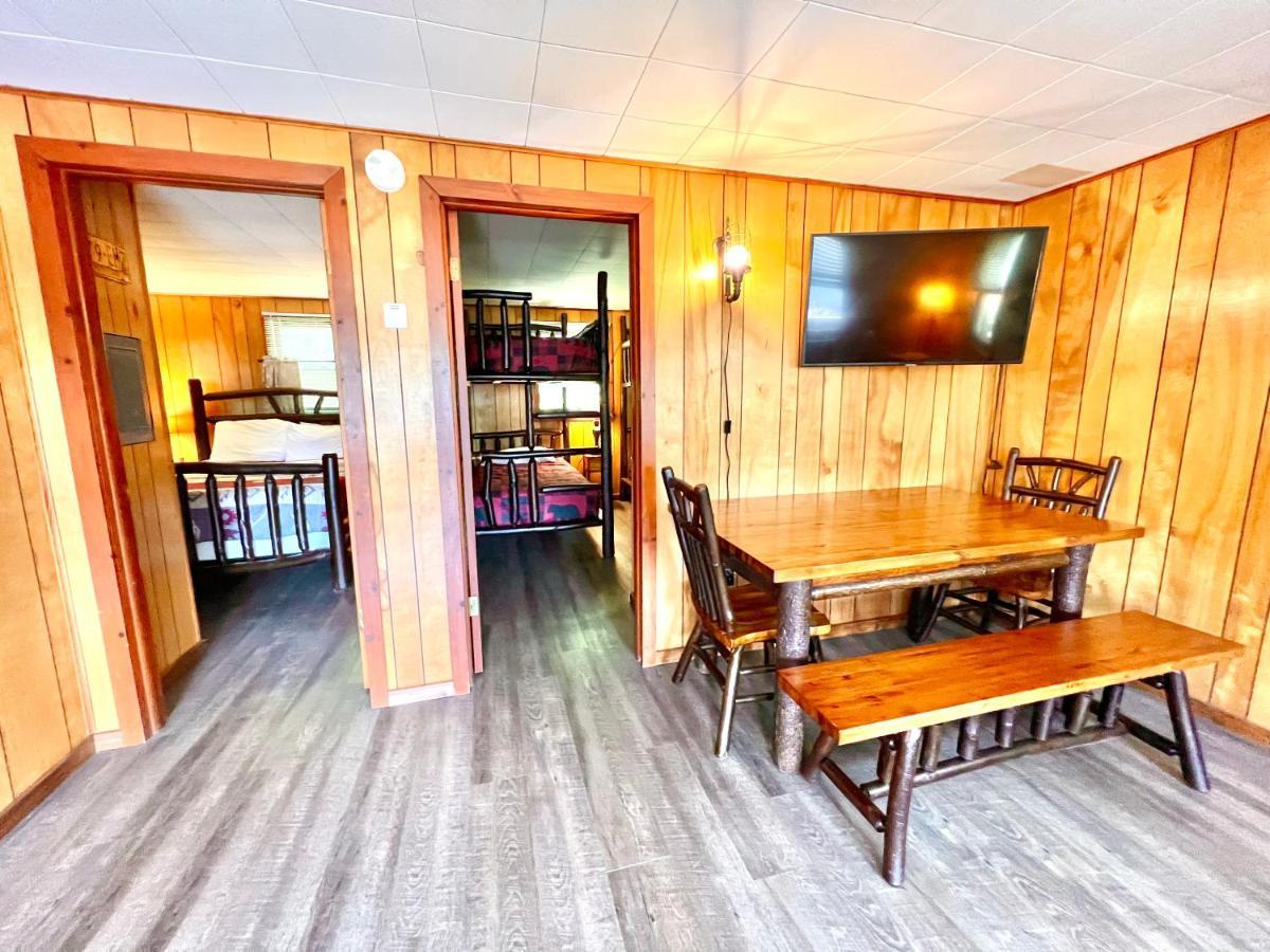 Hotel Adirondack Lake Cabins Indian Lake Zewnętrze zdjęcie