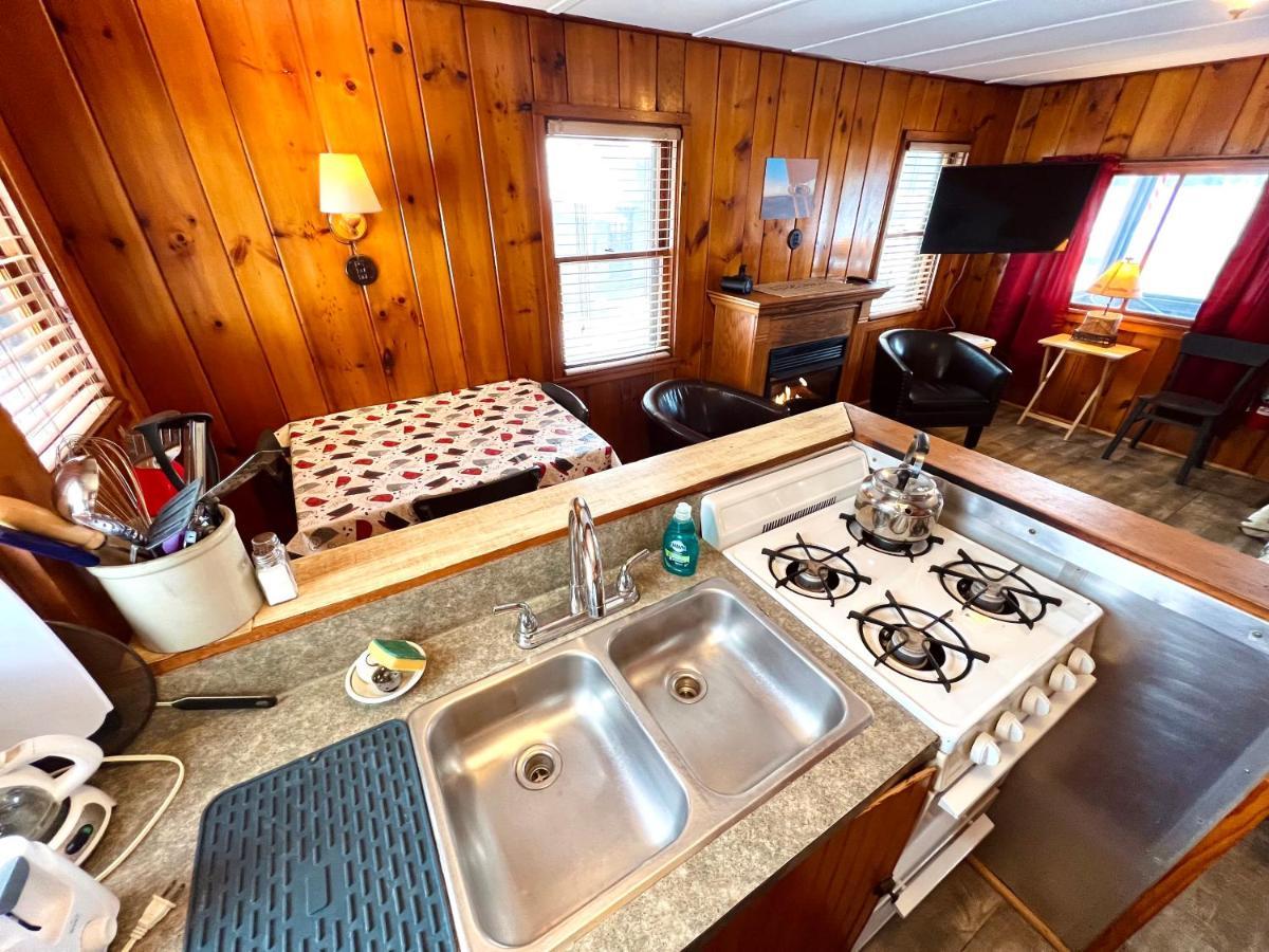 Hotel Adirondack Lake Cabins Indian Lake Zewnętrze zdjęcie