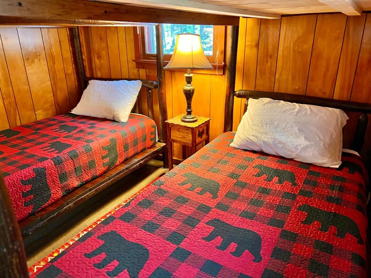 Hotel Adirondack Lake Cabins Indian Lake Zewnętrze zdjęcie